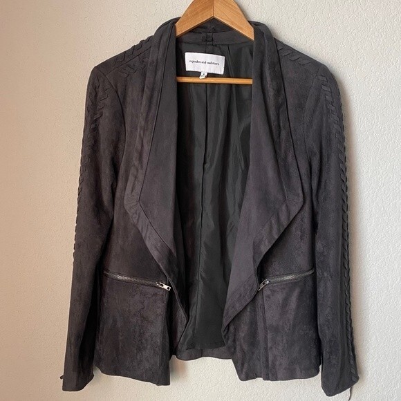 Cupcakes and Cashmere Dark Grey Faux Suede Open Front Jacket - Size Small - EUC - Picture 1 of 7